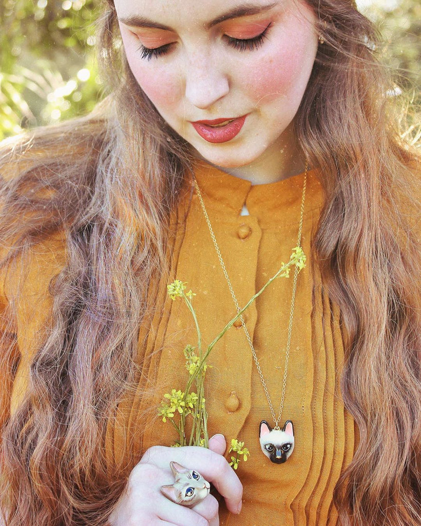 GFN DARLINGS | MIREIA__ARPA - DALAH CAT NECKLACE & MOK CAT RING : JUNE 2019