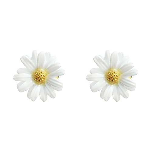 Charming daisy earrings perfect for flower lovers.