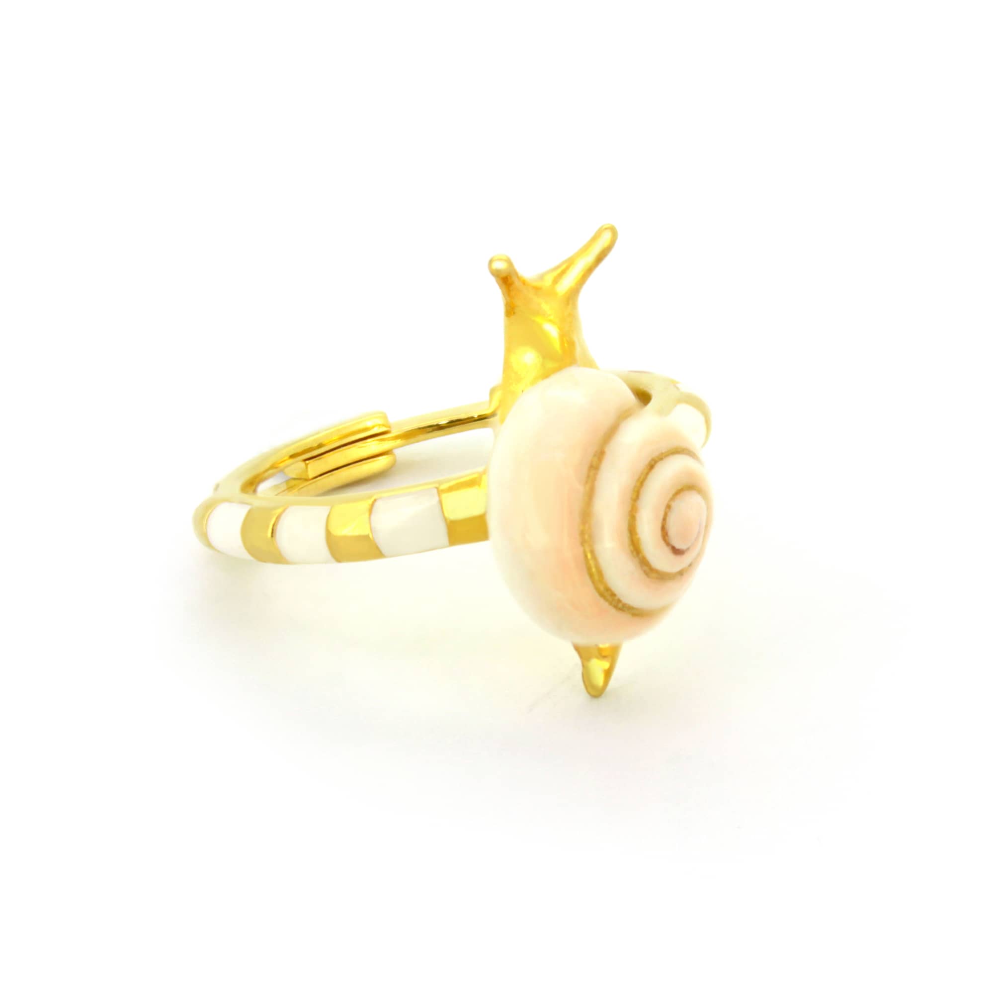 Unique gold ring designed as a snail, featuring a light pink shell, perfect for animal lovers.