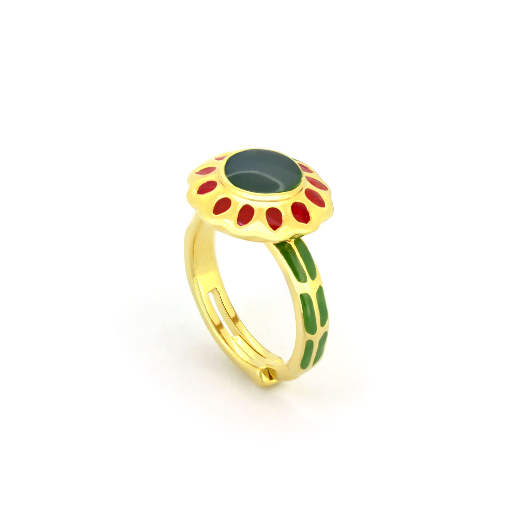 Nature-inspired autumn ring with green and red accents, perfect for seasonal fashion.
