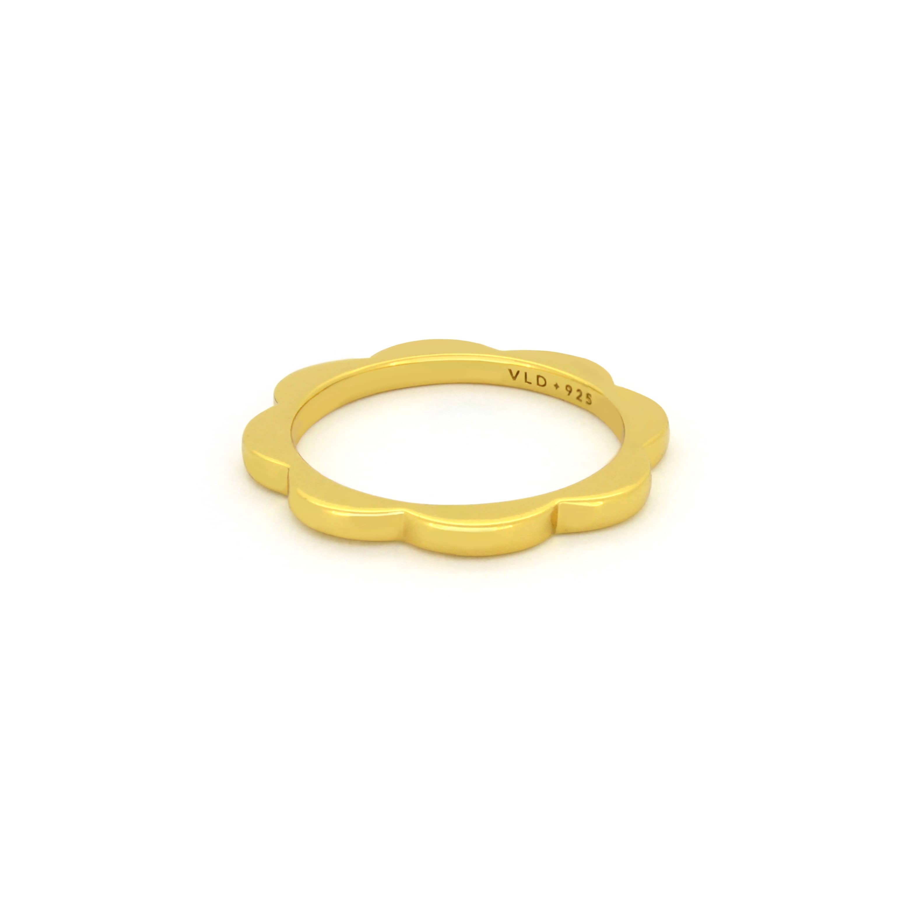 Gold-plated slim stacking ring with a flower design