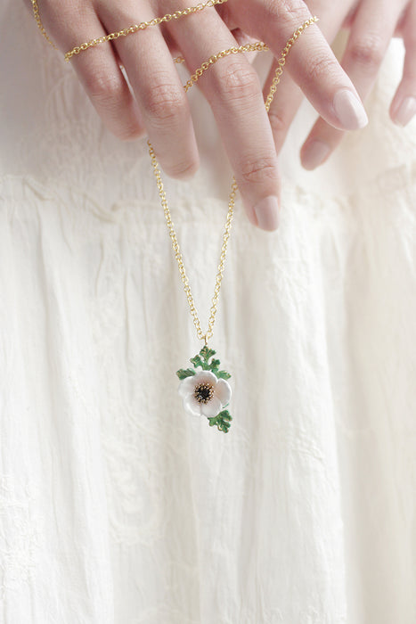 Anemone Necklace White