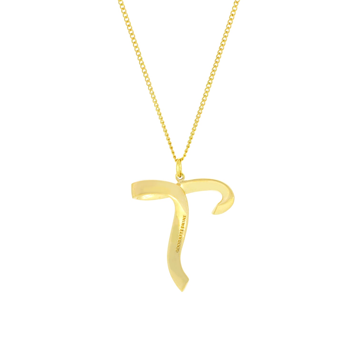 Elegant gold plating initial necklace featuring a stylish 'T' pendant.
