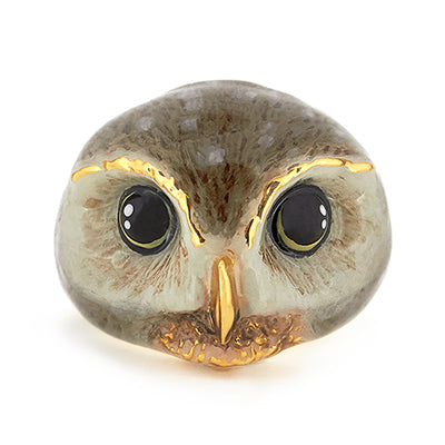 Adorable owl ring with large eyes and intricate details.