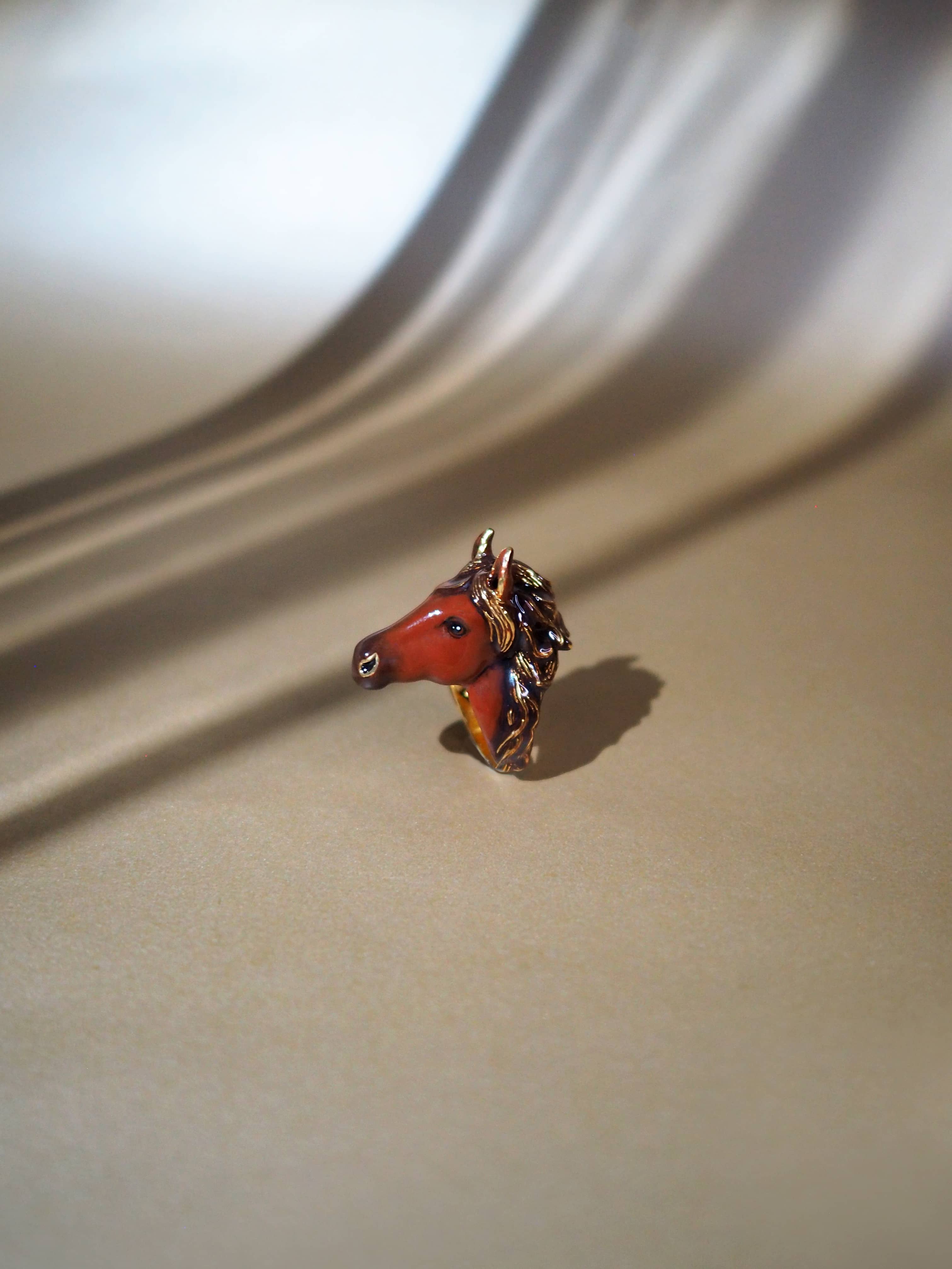 Horse Ring Brown | Horse