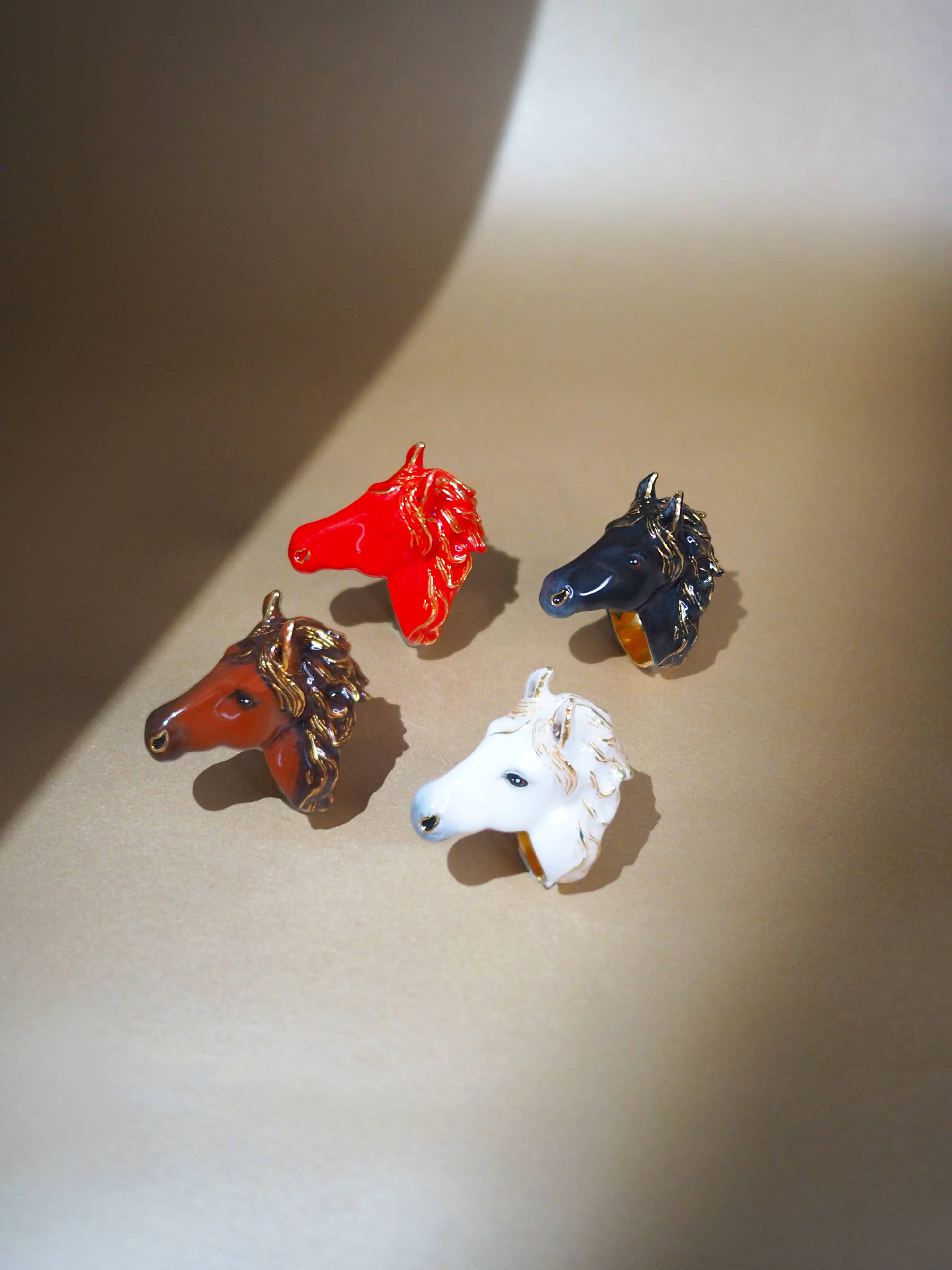 Horse Ring White | Horse