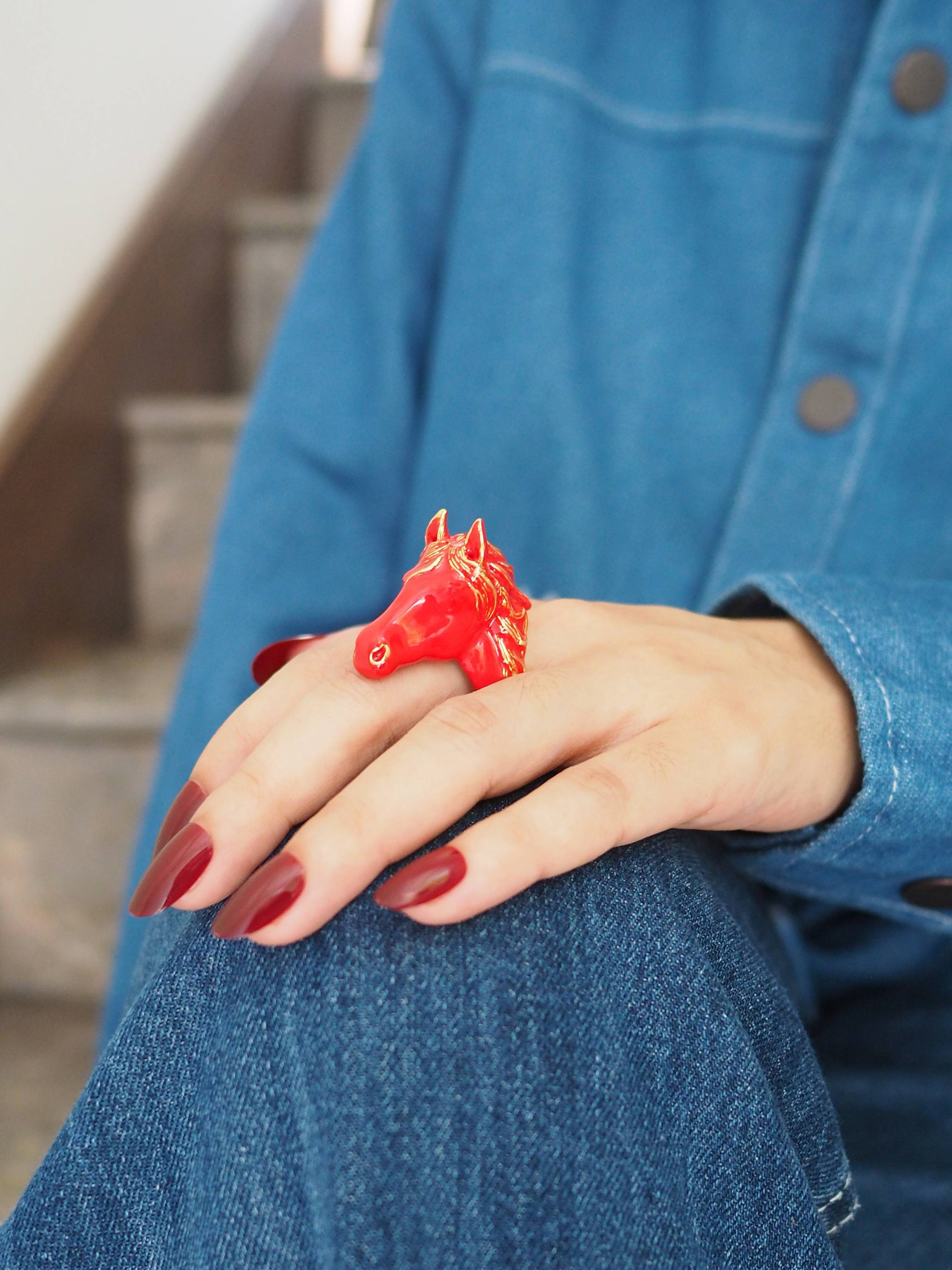 Horse Ring Red | Horse