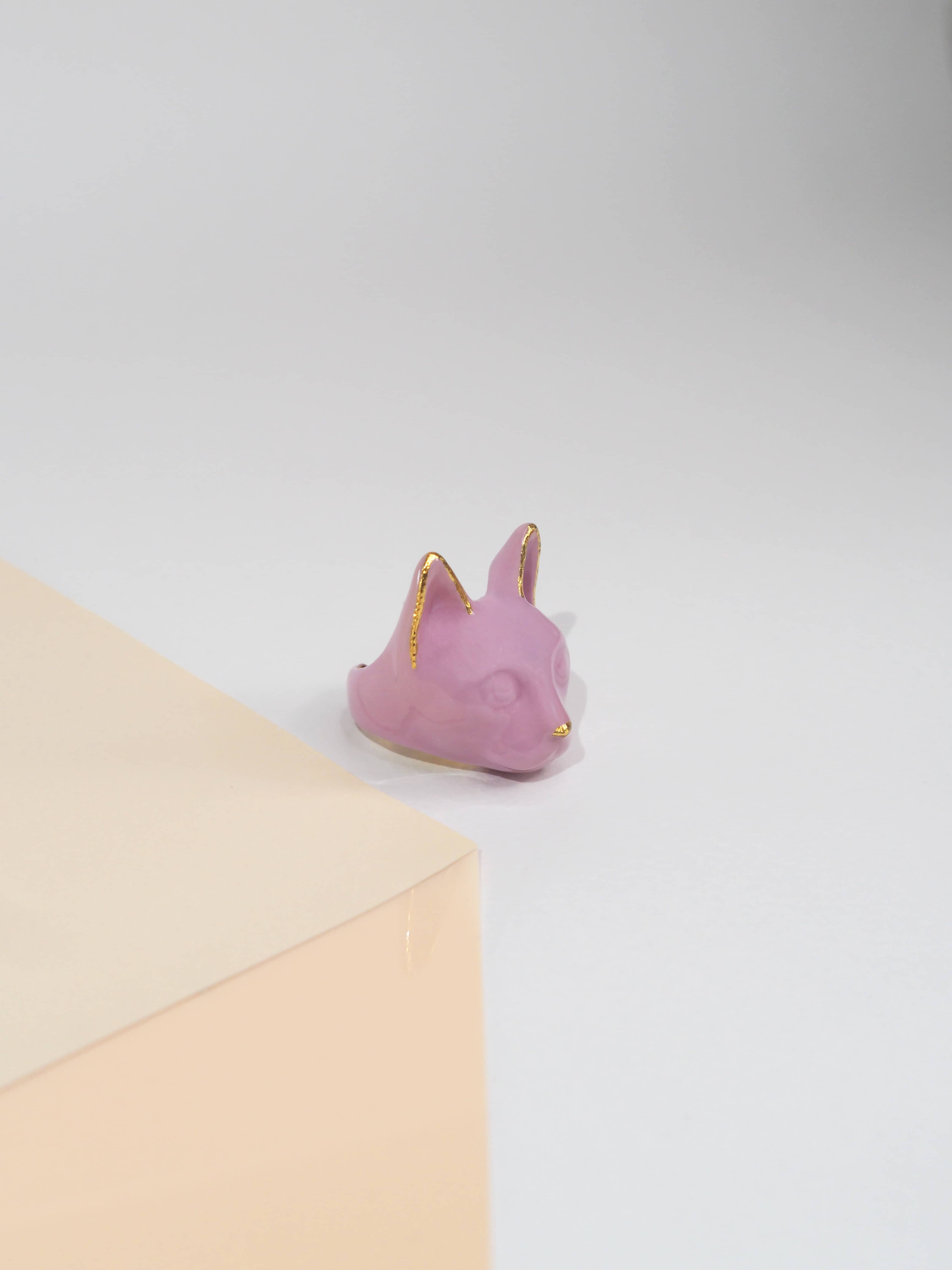 Dusking Magenta Cat Ring  | MaewMarch