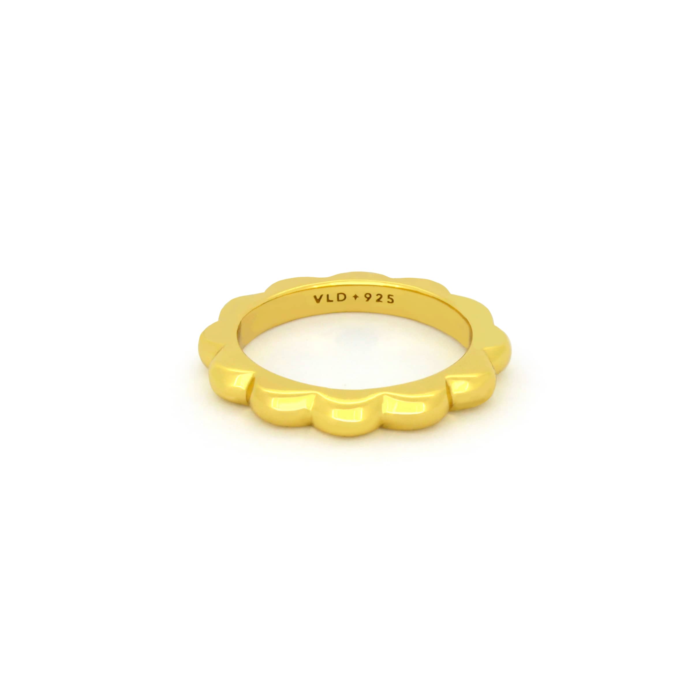 Gold-plated stacking ring with an organic design for everyday look.