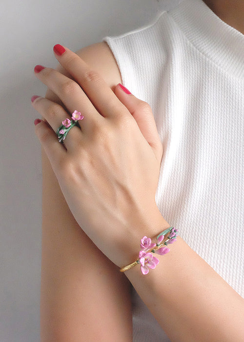 Freesia Bangle