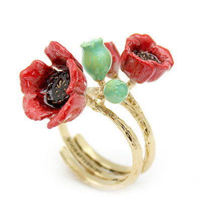 Vibrant flower ring featuring red poppies on a gold-toned band, perfect for flower lovers.