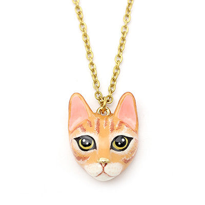Adorable orange cat pendant necklace, perfect for cat lovers