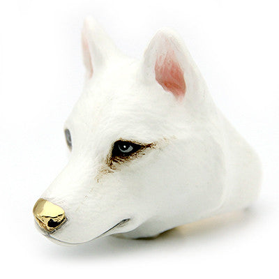 Handcrafted dog head ring with Siberian husky design featuring detailed white fur.