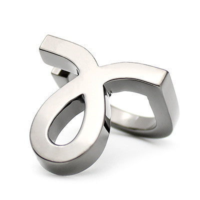 Stylish ring with modern design, showcasing a script-style small "L" design.