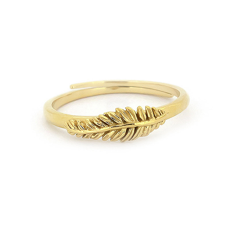 Stylish minimalist gold ring with a leaf motif